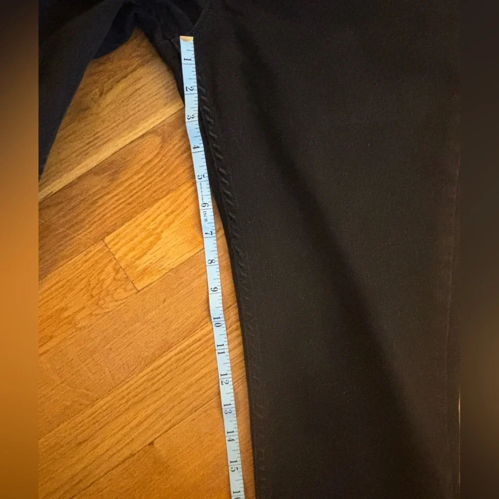 Levi's Black Skinny Jeans with Tapered Leg